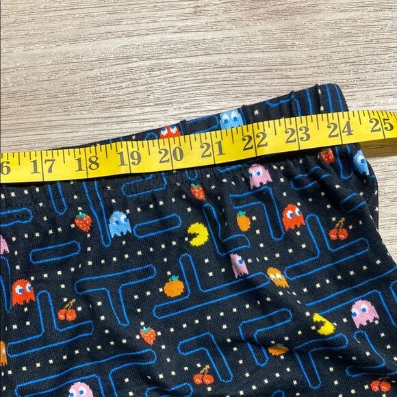 Pac-Man Retro Maze Print Shorts Size 3X 22W–24W Gamer Lounge Sleepwear - Picture 8 of 10